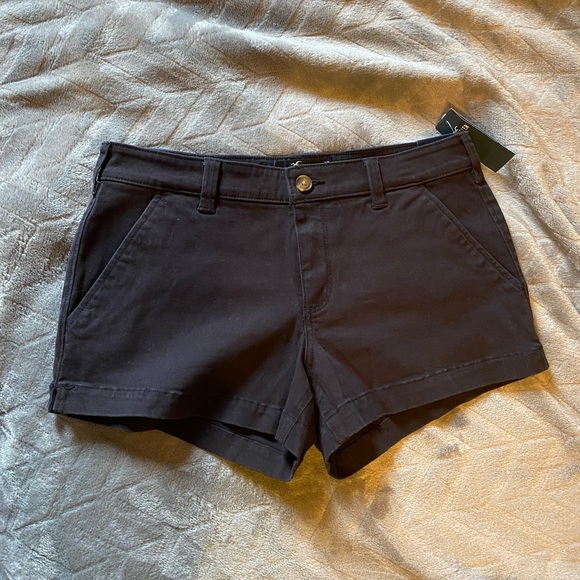 New Hollister Shorts. Mid Rise. Size 5/w27 - Picture 2 of 4